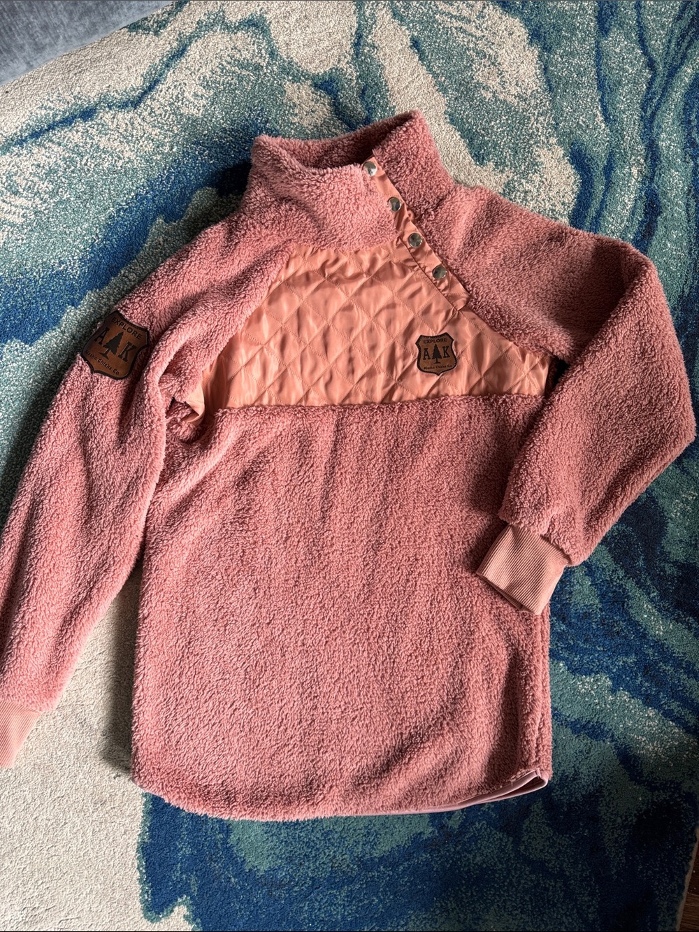 Alaska Chicks Co. Rose Quilted Sherpa Pullover